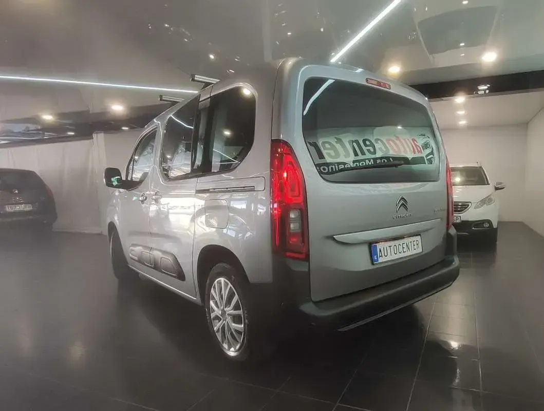 Usado Citroën e-Berlingo Feel 109 CV (80 kW) 2019 Gris Monovolumen