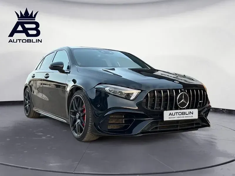 Usado Mercedes A45 AMG 421 CV (309 kW) 2022 Negro Utilitario