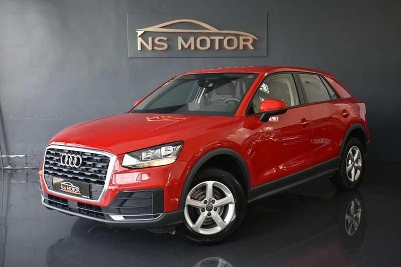 Usado Audi Q2 Advanced Plus 116 CV (85 kW) 2018 Rojo SUV