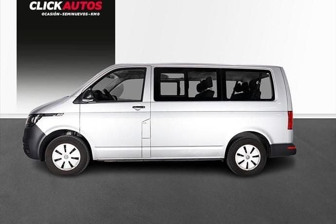 Usado VW Caravelle 110 CV (80 kW) 2022 Negro Monovolumen