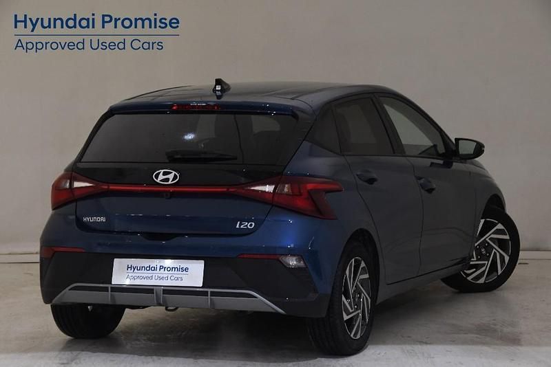 Usado Hyundai i20 100 CV (73 kW) 2025 Azul Utilitario