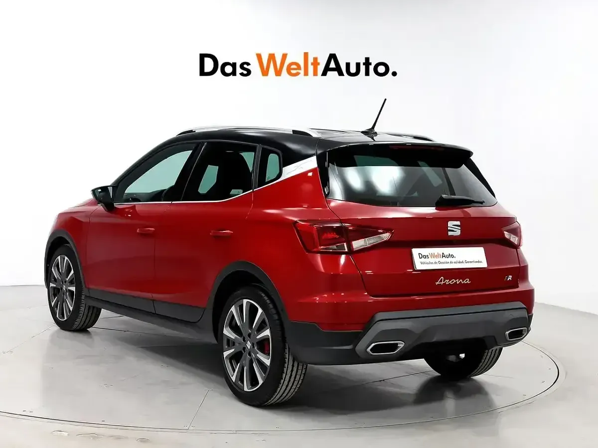 Usado Seat Arona FR 115 CV (84 kW) 2025 Negro SUV