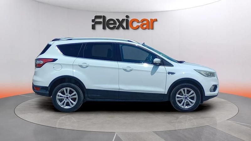 Usado Ford Kuga ST-Line 150 CV (110 kW) 2018 Blanco SUV