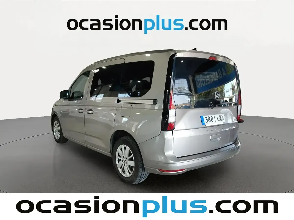 Usado VW Caddy 114 CV (83 kW) 2022 Gris Monovolumen