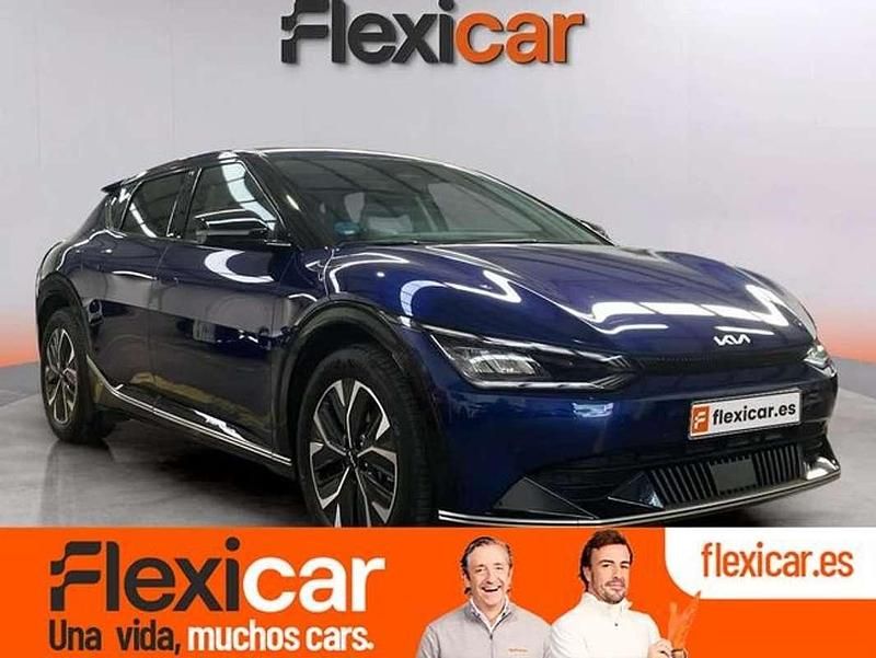 Usado Kia EV6 Air 125 kW (170 HP) 2023 Azul SUV