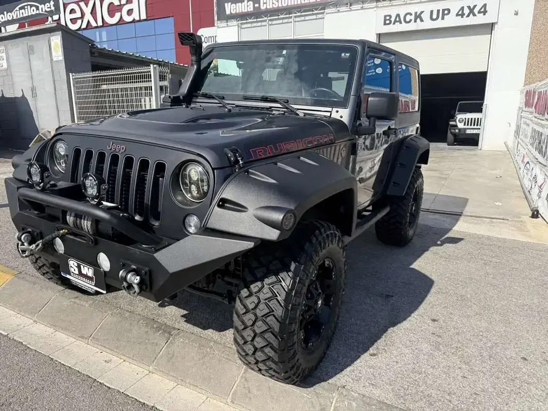 Usado Jeep Wrangler Rubicon 200 CV (147 kW) 2018 Gris SUV