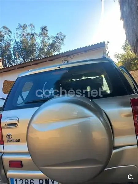 Usado Toyota RAV4 Luna 150 CV (110 kW) 2000 Gris / plata SUV