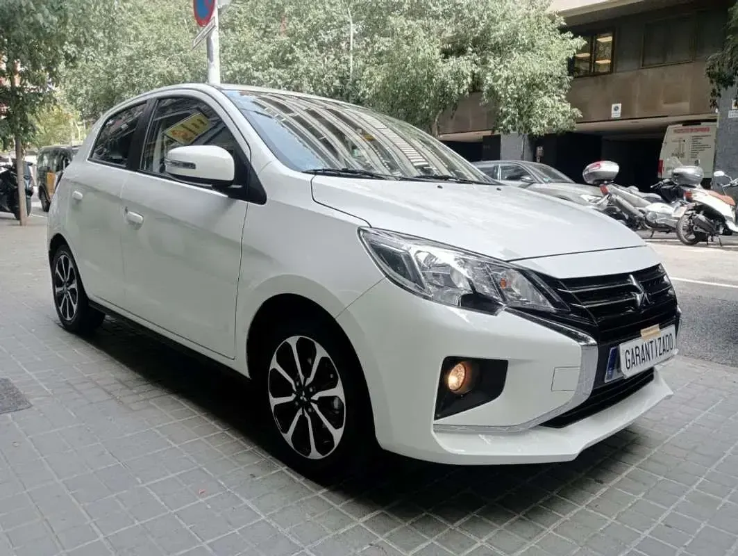 Usado Mitsubishi Space Star 71 CV (52 kW) 2022 Blanco Utilitario