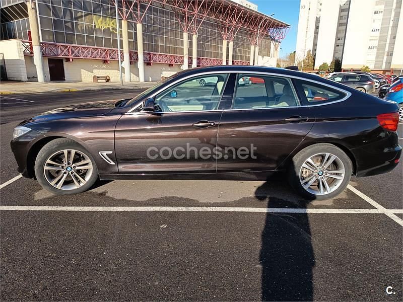 Usado BMW 320 Gran Turismo 190 CV (139 kW) 2014 Marrón Berlina