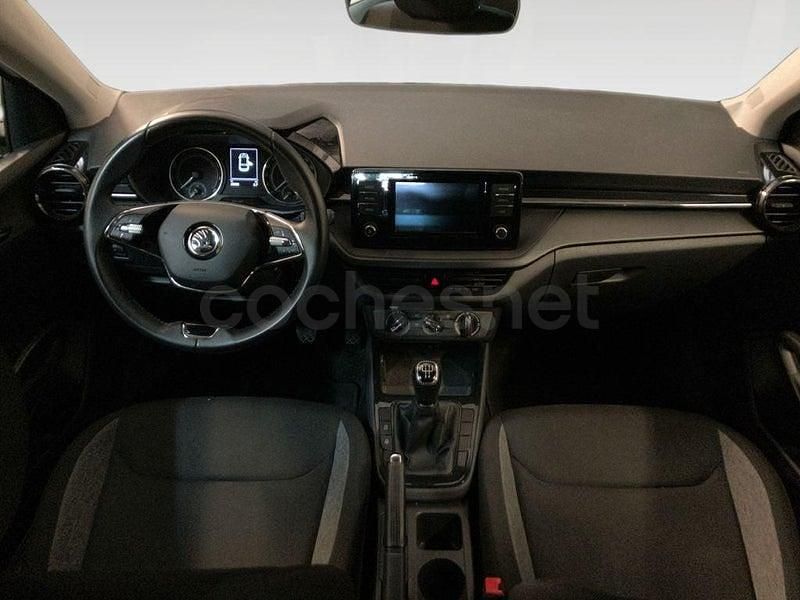 Usado Skoda Fabia Active 95 CV (69 kW) 2022 Blanco Utilitario