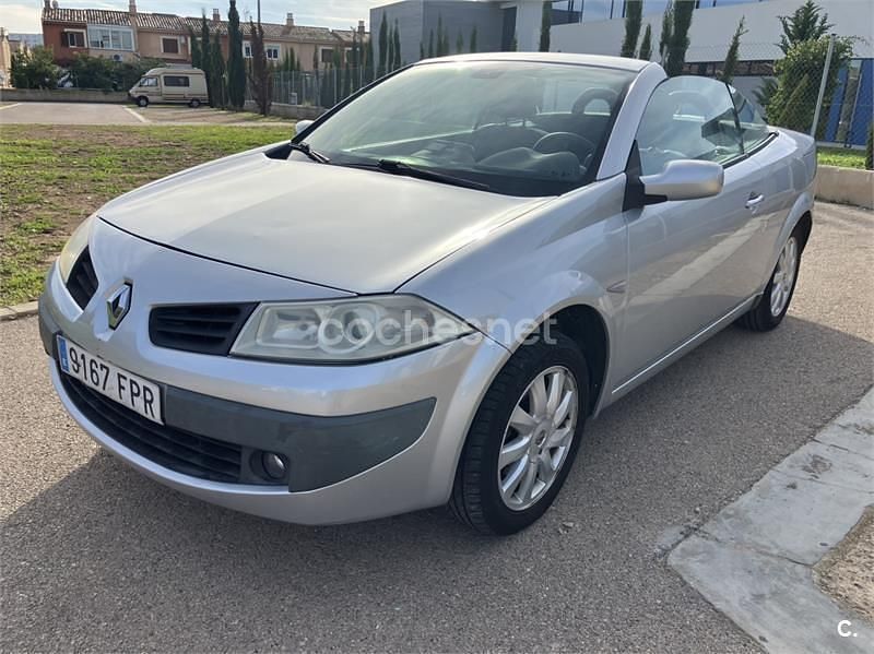 Gris / plata Usado 2007 Renault Mégane Cabriolet Authentique Descapotable | 2900 € (Super precio) - Imagen 1/4