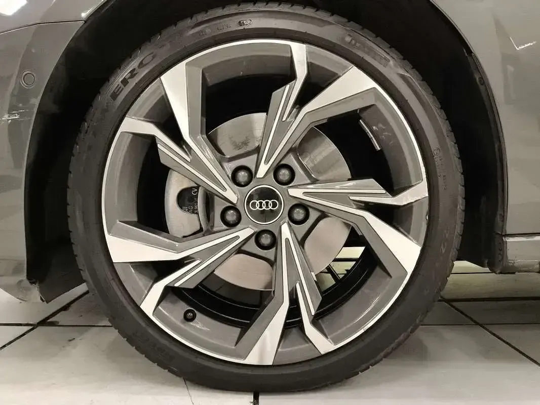 Usado Audi A3 Sportback e-tron S-Line 204 CV (150 kW) 2022 Gris Utilitario