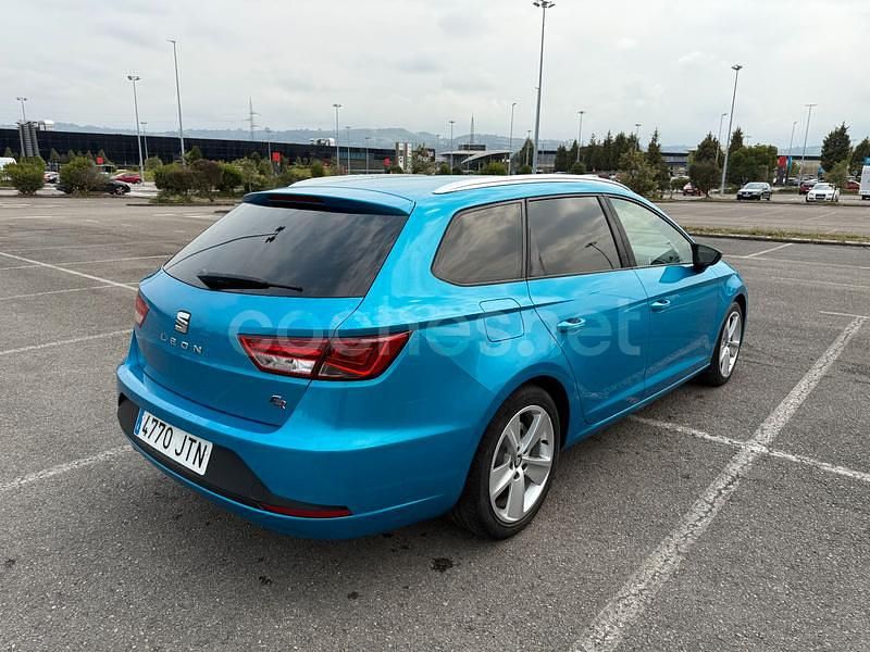 Usado Seat Leon FR 150 CV (110 kW) 2016 Azul Familiar