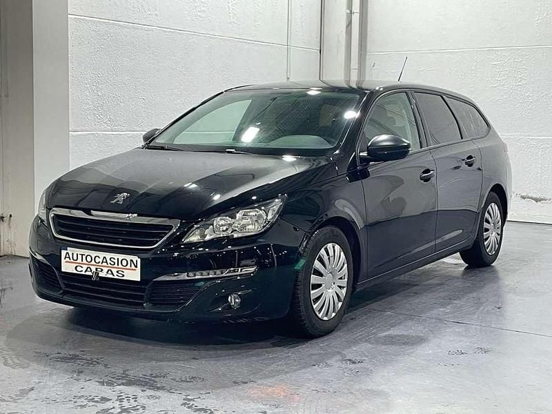 Usado Peugeot 308 SW Access 100 CV (73 kW) 2016 Negro Familiar