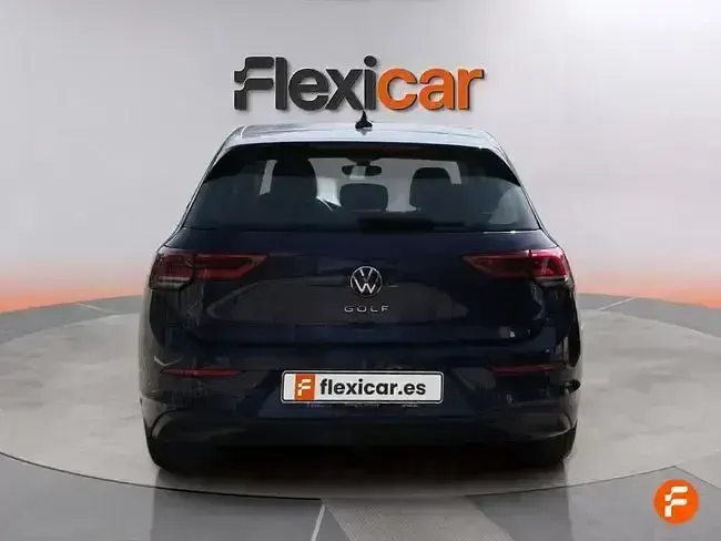 Usado VW Golf VII 115 CV (84 kW) 2021 Azul Utilitario