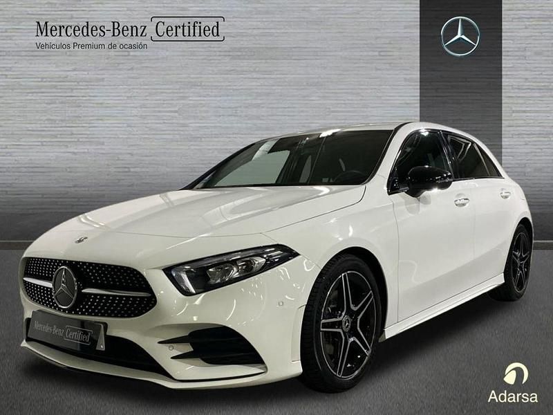 Blanco polar Usado 2022 Mercedes A200 AMG line Berlina | 31.000 € (Precio justo) - Imagen 1/4