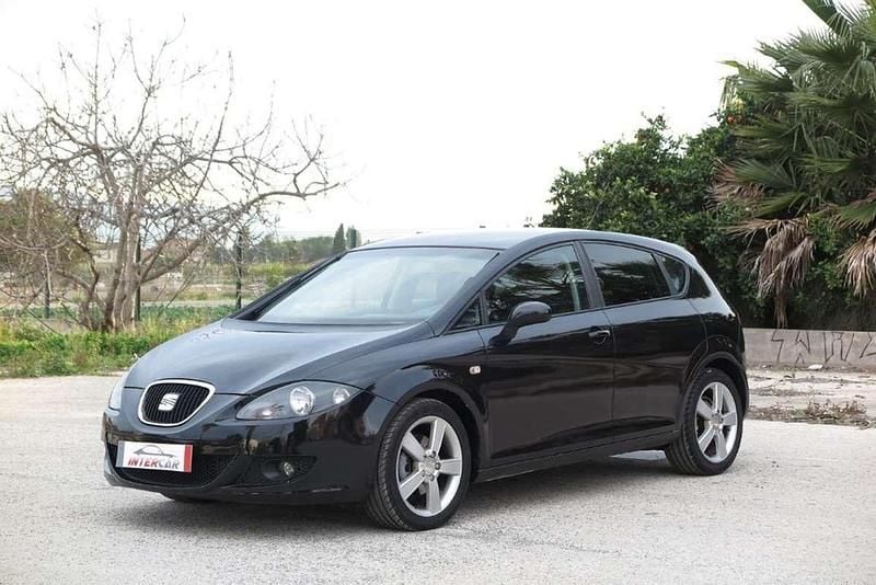Usado Seat Leon Sport 140 HP (102 kW) 2006 Preto Citadino