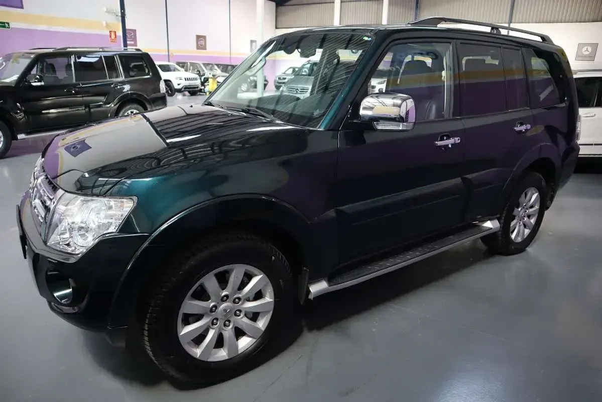 Usado Mitsubishi Montero 200 CV (147 kW) 2014 Verde SUV