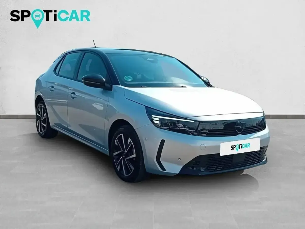 Usado Opel Corsa 100 CV (73 kW) 2025 Gris Utilitario