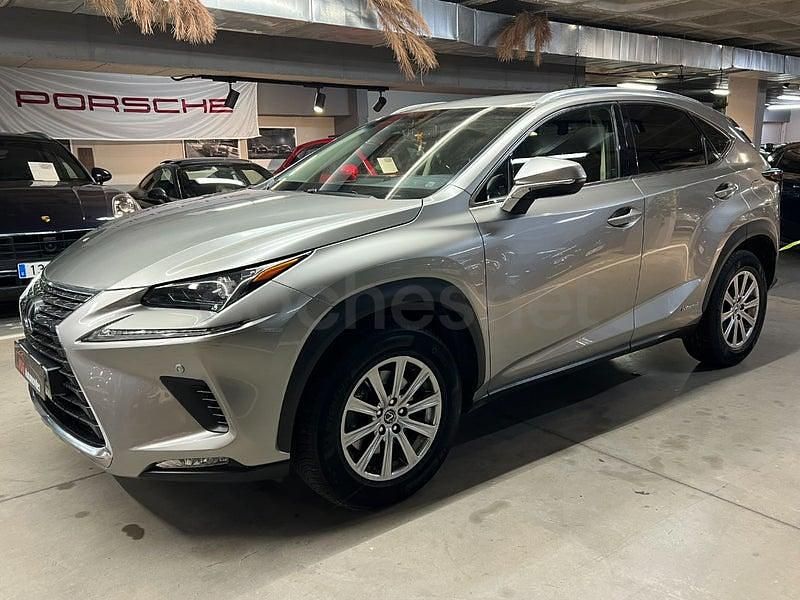 Usado Lexus NX300h Business Edition 197 CV (144 kW) 2018 Gris / plata SUV
