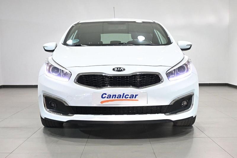 Usado Kia ProCeed 136 CV (100 kW) 2016 Blanco Utilitario