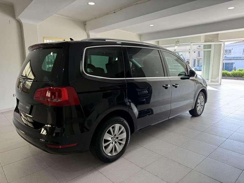 Usado VW Sharan Advance 140 CV (102 kW) 2012 Negro Monovolumen