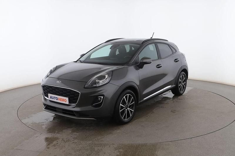 Usado Ford Puma Titanium 120 CV (88 kW) 2021 Gris SUV