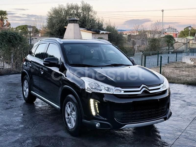 Usado Citroën C4 Aircross Exclusive 114 CV (83 kW) 2015 Negro SUV