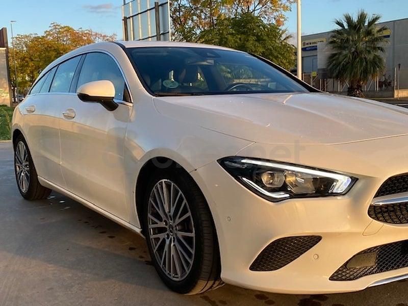 Usado Mercedes CLA220 Shooting Brake 190 CV (139 kW) 2021 Blanco Familiar