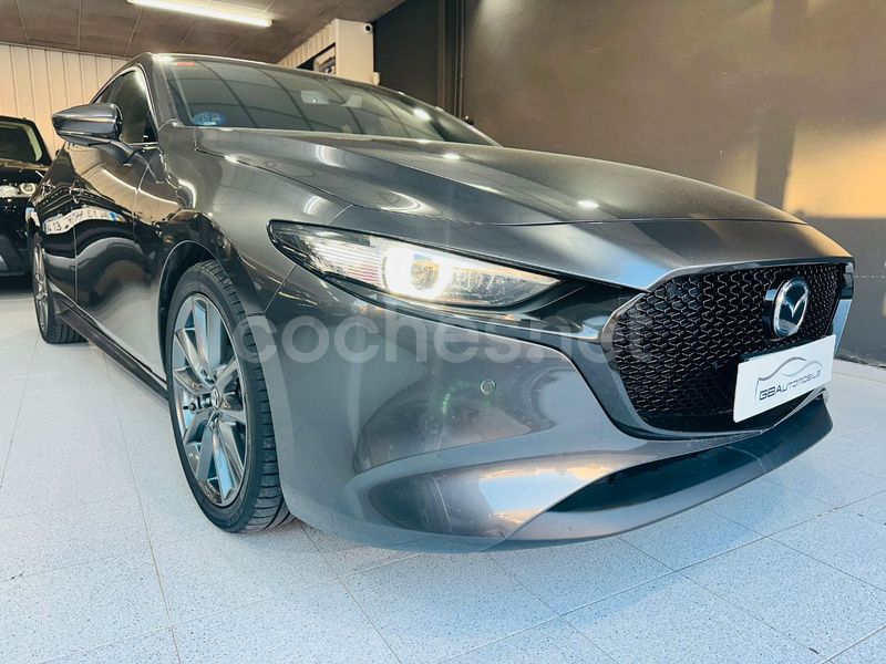 Gris / plata Usado 2019 Mazda 3 Edition Berlina | 19.990 € (Precio justo) - Imagen 1/4