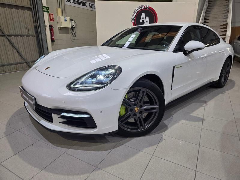 Usado Porsche Panamera 4 462 CV (339 kW) 2018 Blanco Berlina