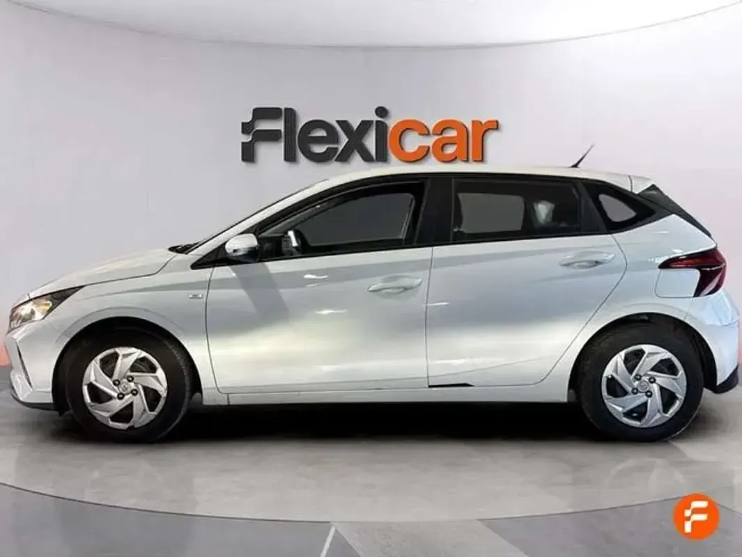Usado Hyundai i20 101 CV (74 kW) 2021 Blanco Utilitario