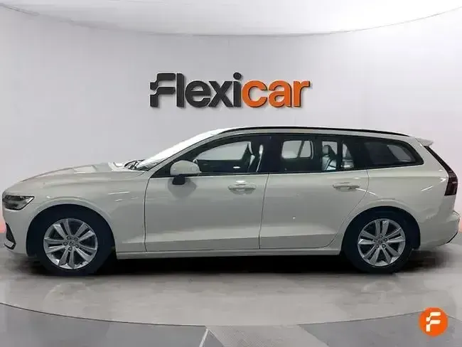 Usado Volvo V60 Kinetic 150 CV (110 kW) 2019 Blanco Familiar