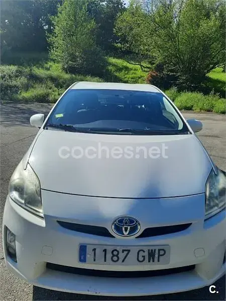 Używany Toyota Prius Eco 136 KM (100 kW) 2010 Biały Hatchback