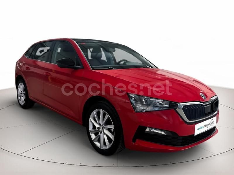 Rojo Usado 2021 Skoda Scala Style Utilitario | 17.400 € (Precio justo) - Imagen 1/4