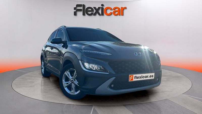 Usado Hyundai Kona 120 CV (88 kW) 2022 Gris SUV