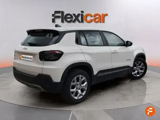 Usado Jeep Avenger Altitude 100 CV (73 kW) 2024 Blanco SUV
