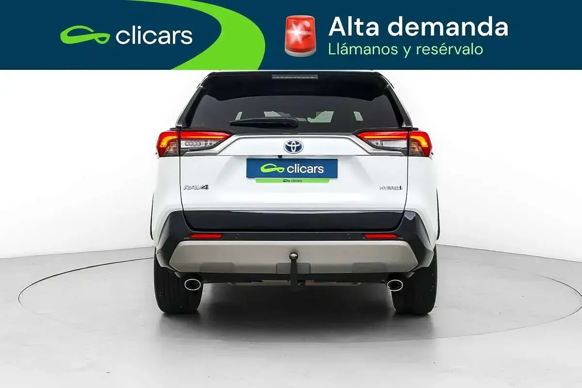 Usado Toyota RAV4 Hybrid Style 218 CV (160 kW) 2024 Blanco SUV