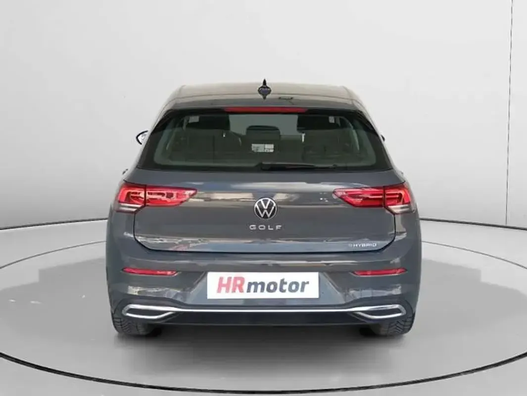 Usado VW Golf VIII 204 CV (150 kW) 2022 Gris Utilitario