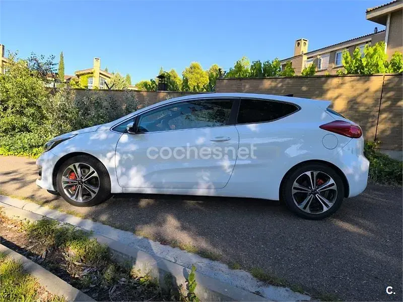 Usado Kia Ceed GT 136 CV (100 kW) 2018 Blanco Berlina