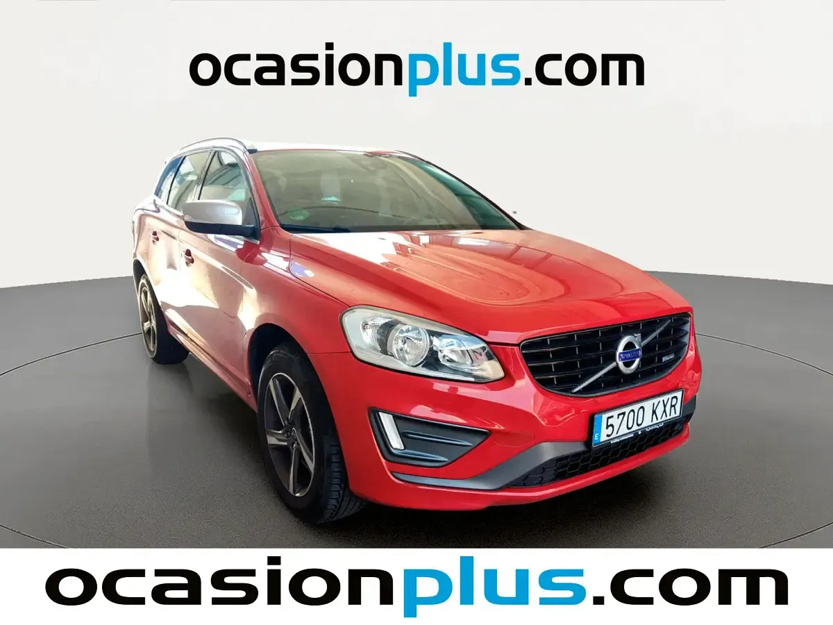 Usado Volvo XC60 R-Design Momentum 245 CV (180 kW) 2014 Rojo SUV