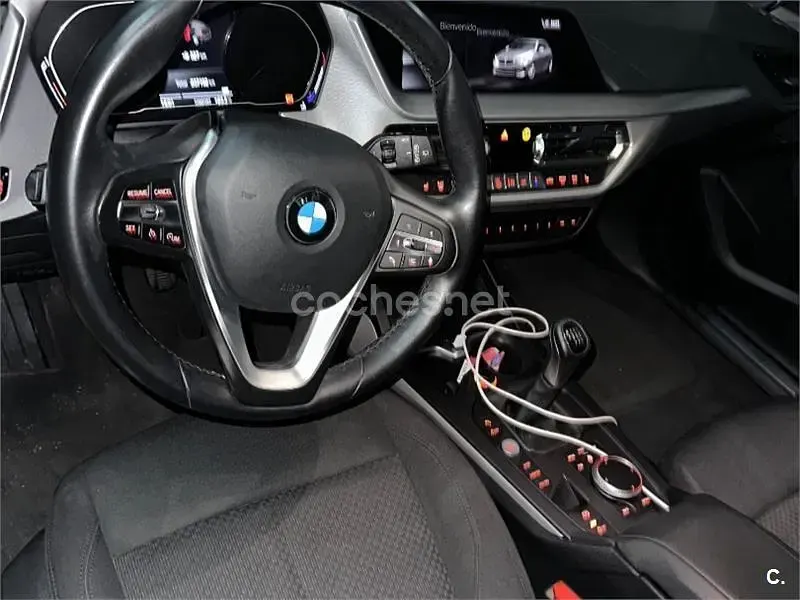 Usado BMW 118 136 CV (100 kW) 2019 Blanco Berlina