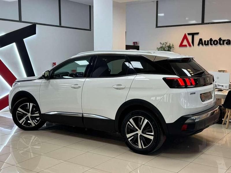 Usado Peugeot 3008 Allure 131 CV (96 kW) 2020 Blanco SUV
