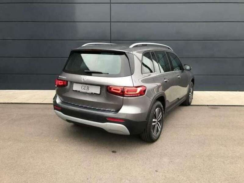 Usado Mercedes GLB200 116 CV (85 kW) 2020 Gris SUV