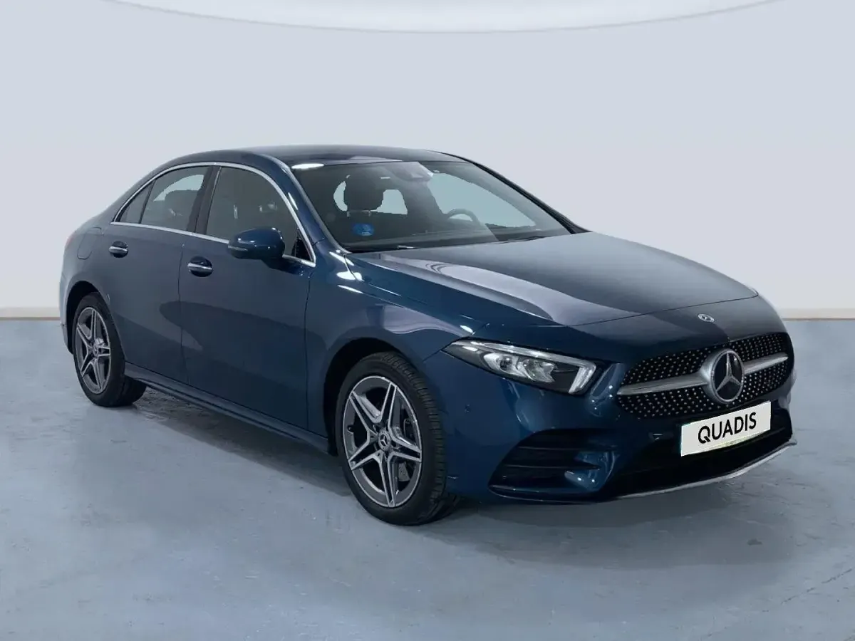 Usado Mercedes A250 218 CV (160 kW) 2022 Azul Berlina