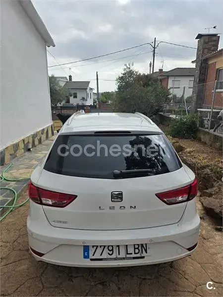 Usado Seat Leon ST Style 115 CV (84 kW) 2019 Blanco Familiar