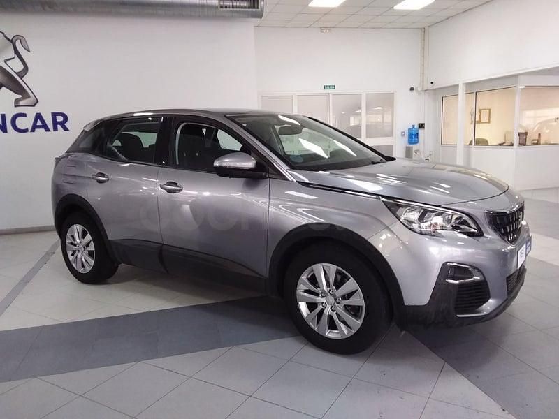 Usado Peugeot 3008 Active 120 CV (88 kW) 2017 Gris / plata SUV