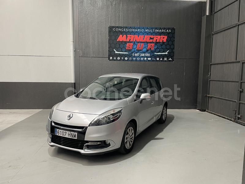 Gris / plata Usado 2013 Renault Scénic III Business Monovolumen | 6490 € (Buen precio) - Imagen 1/4