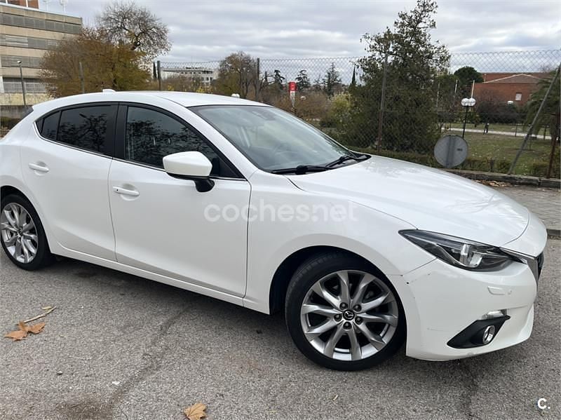 Usado Mazda 3 Luxury 120 CV (88 kW) 2013 Blanco Berlina