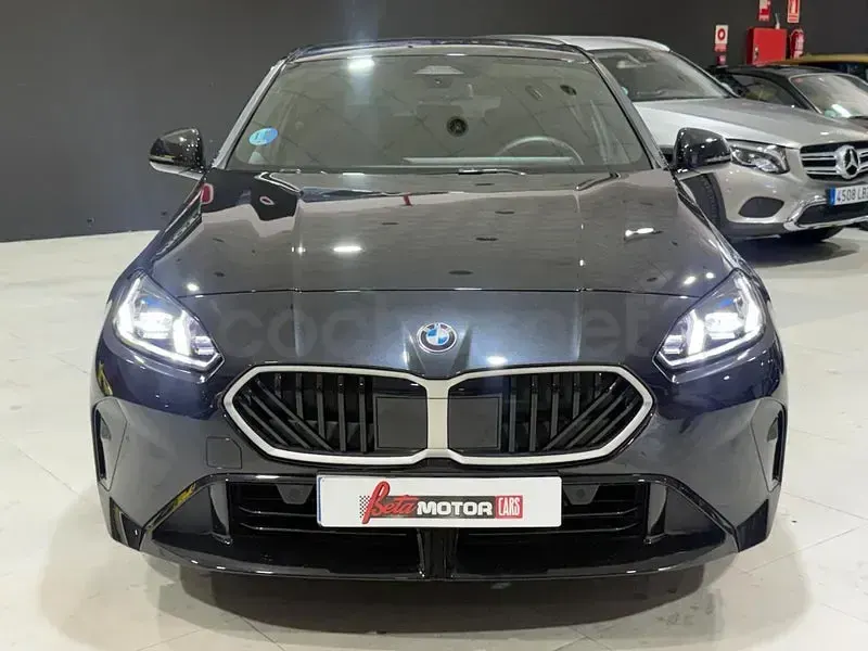 Usado BMW 120 Comfort Edition 163 CV (119 kW) 2025 Negro Utilitario